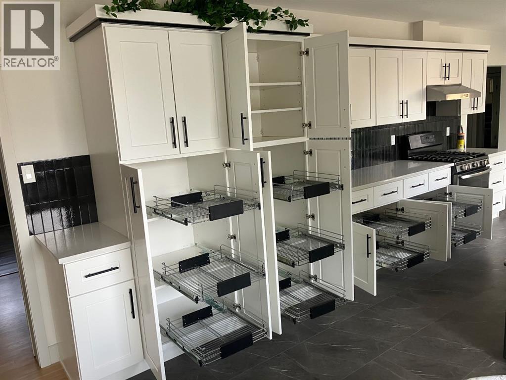 404 8 Street Sw, Medicine Hat, Alberta  T1A 4M2 - Photo 8 - A2263432