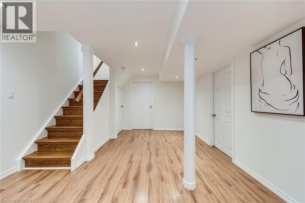 3184 Renton Road, Burlington, Ontario  L7M 2W8 - Photo 34 - 40814625