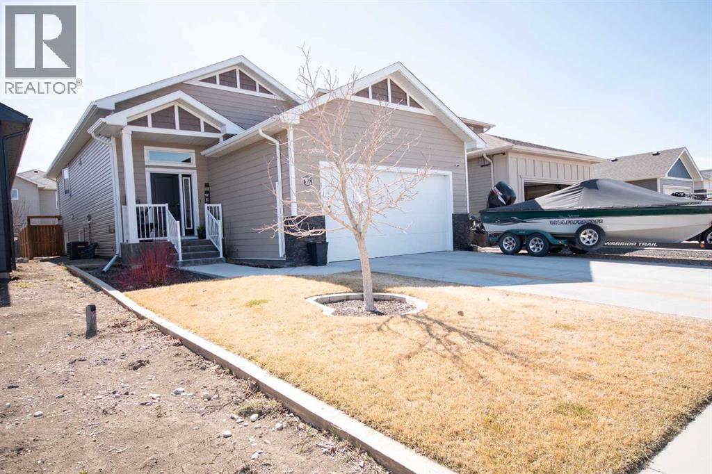 316 Greenwood Place, Coalhurst, Alberta