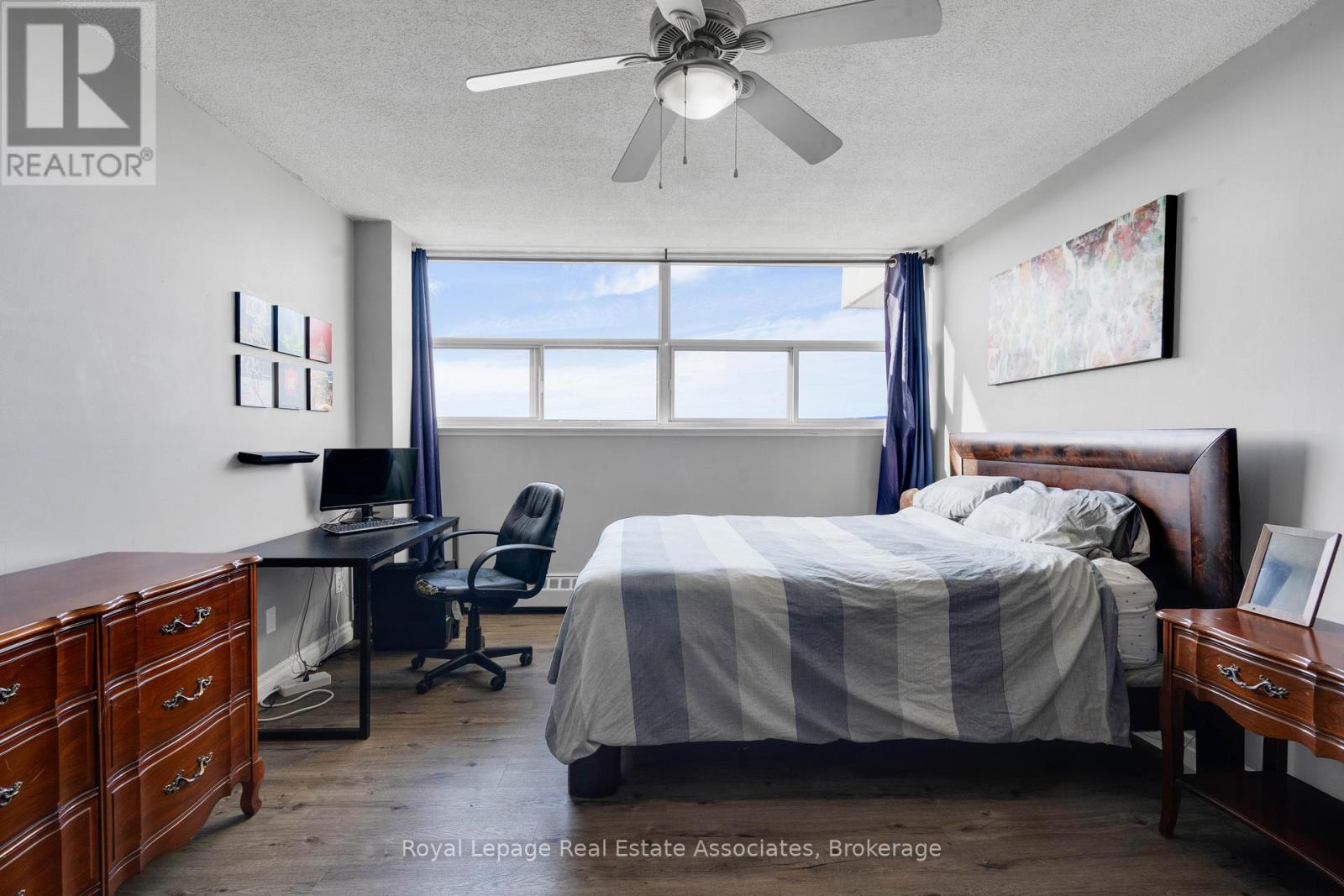 1204 - 215 Glenridge Avenue, St. Catharines, Ontario  L2T 3J7 - Photo 22 - X12965682