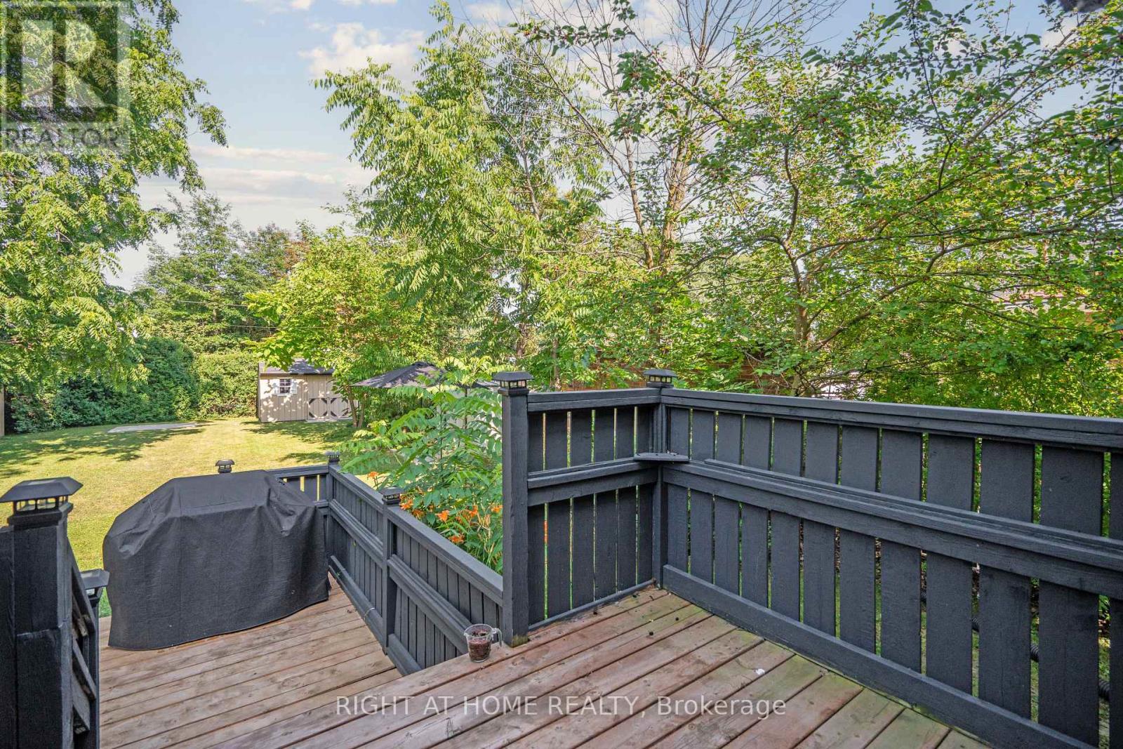 105 Glenridge Avenue, St. Catharines, Ontario  L2R 4X5 - Photo 48 - X12965798