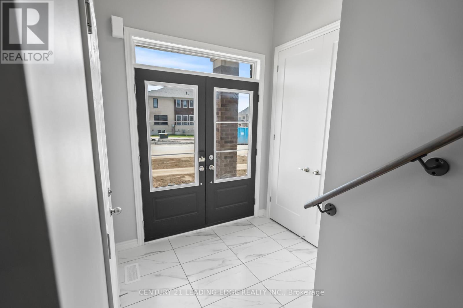 1097 Trailsview Avenue, Cobourg, Ontario  K9A 4J5 - Photo 3 - X12965822