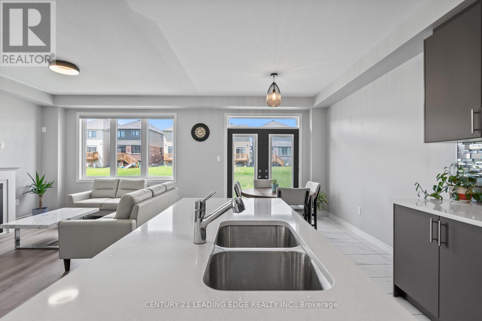 1097 Trailsview Avenue, Cobourg, Ontario  K9A 4J5 - Photo 14 - X12965832