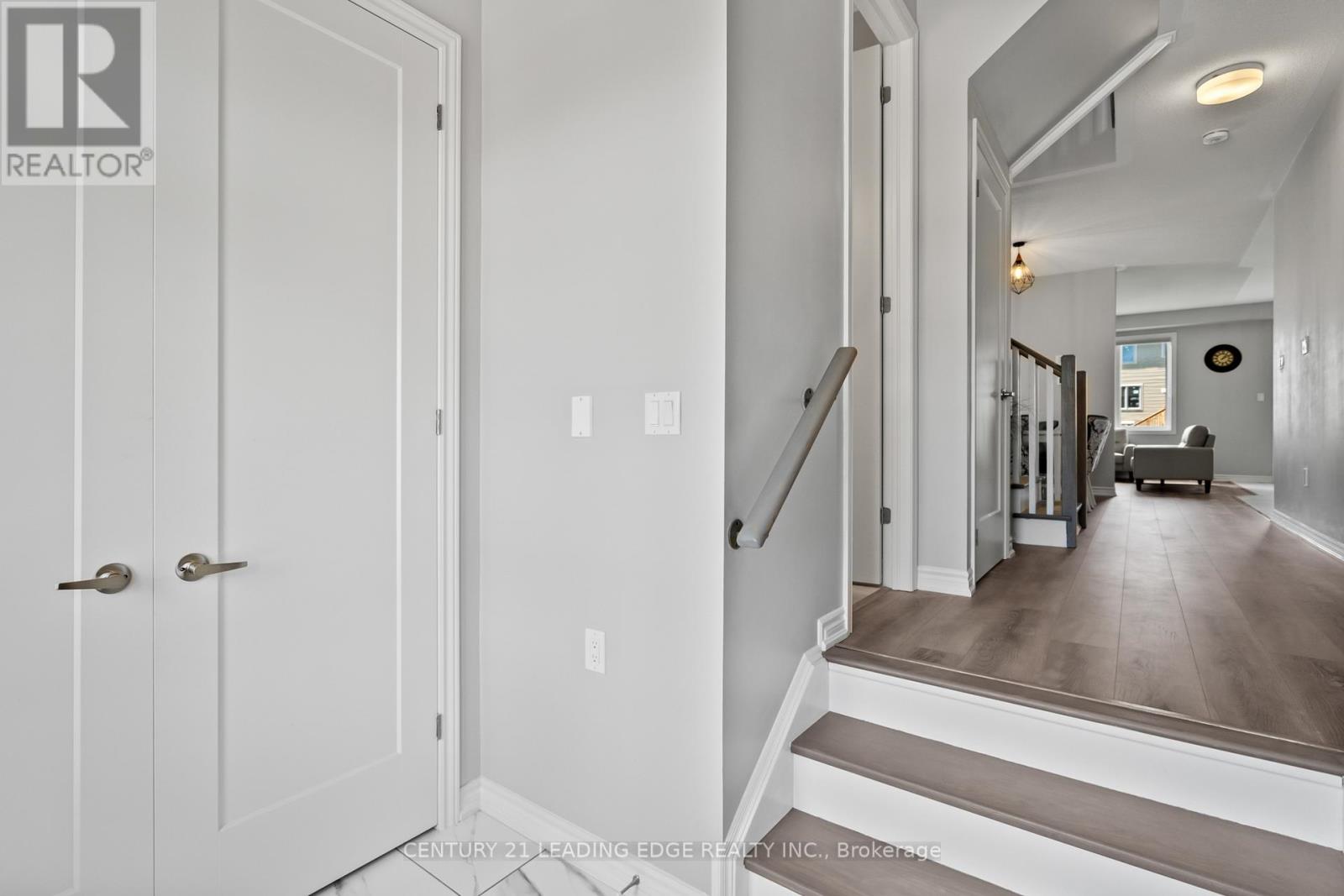 1097 Trailsview Avenue, Cobourg, Ontario  K9A 4J5 - Photo 4 - X12965832