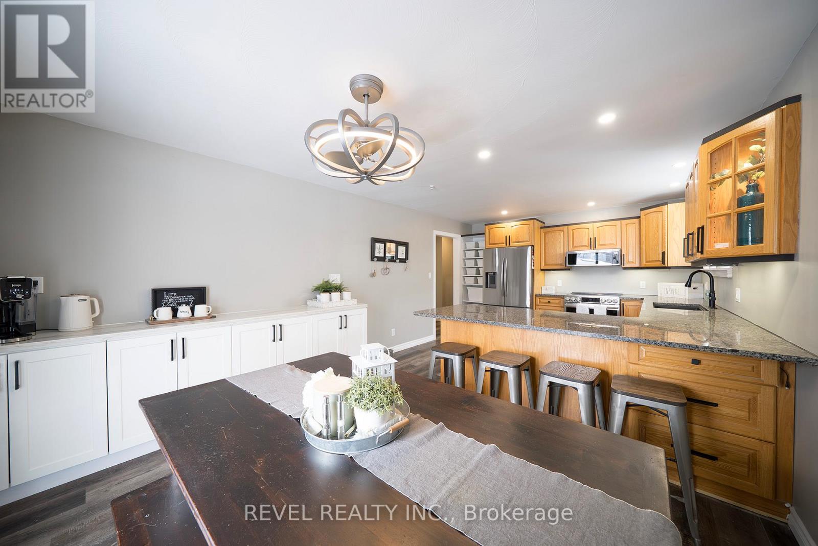 44 Shalfleet Boulevard, Brantford, Ontario  N3R 6L6 - Photo 13 - X12965842