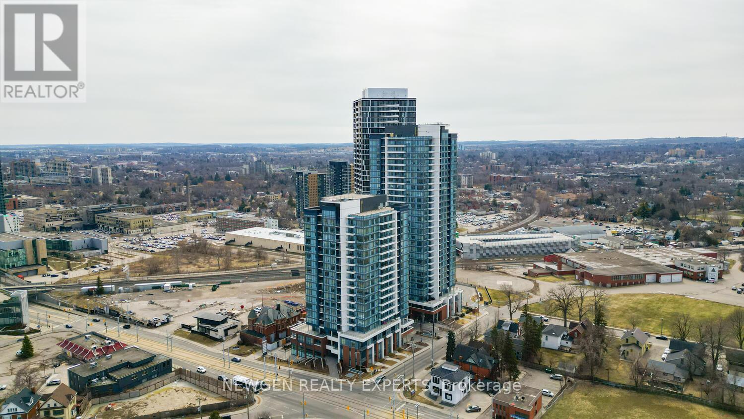 909 - 5 Wellington Street S, Kitchener, Ontario  N2G 0E3 - Photo 3 - X12965894