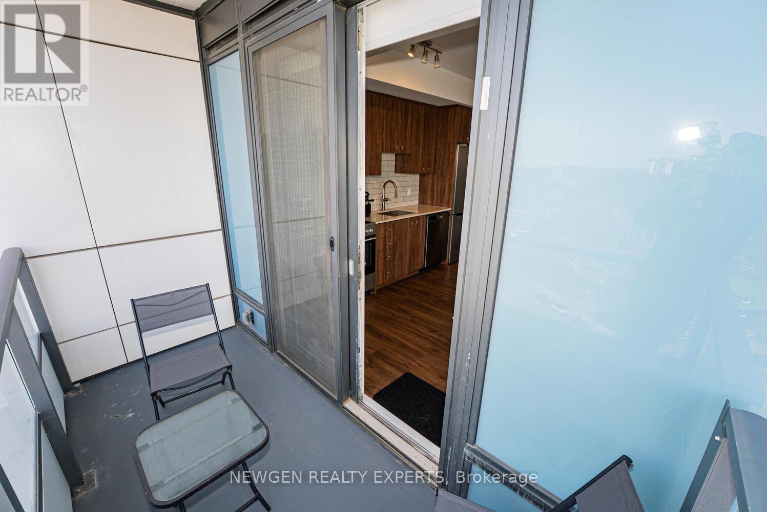 909 - 5 Wellington Street S, Kitchener, Ontario  N2G 0E3 - Photo 30 - X12965894