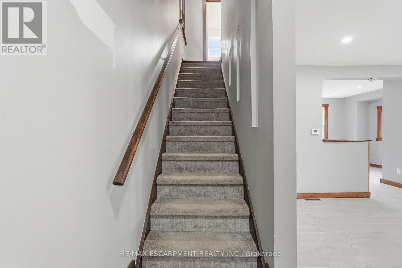 570 Cannon Street E, Hamilton, Ontario  L8L 2G4 - Photo 15 - X12965960