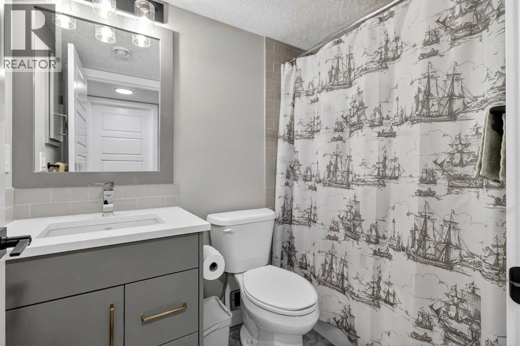 96 Emberside Glen, Cochrane, Alberta  T4C 2L7 - Photo 28 - A2296010