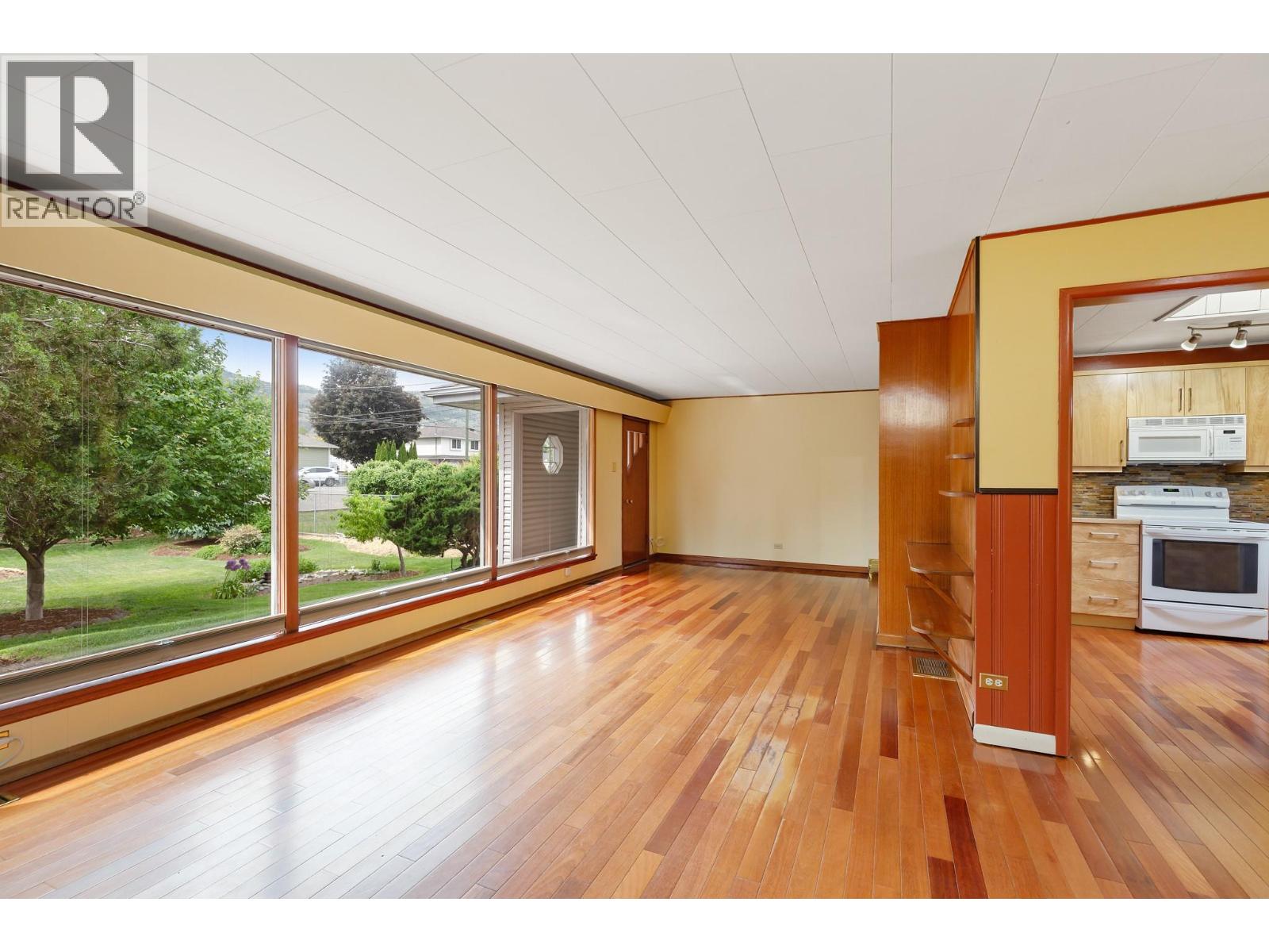 1736 Happyvale Avenue Kamloops Photo 11