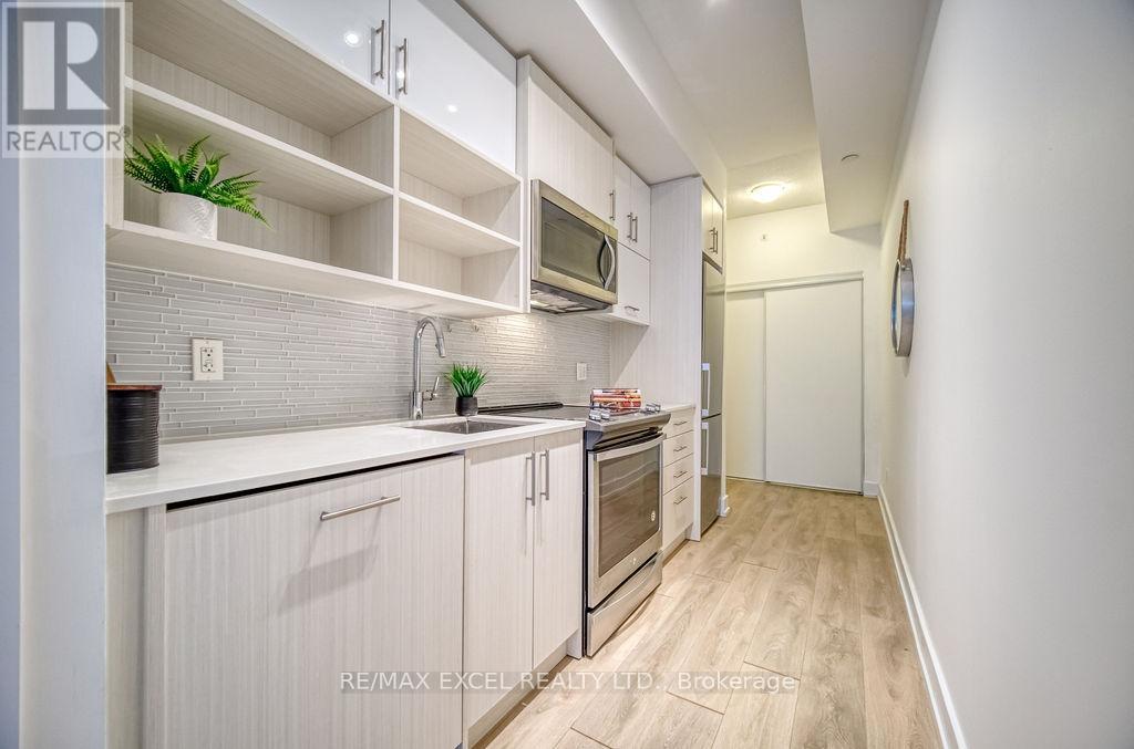 318 - 128 Fairview Mall Drive, Toronto, Ontario  M2J 0E8 - Photo 7 - C12965234