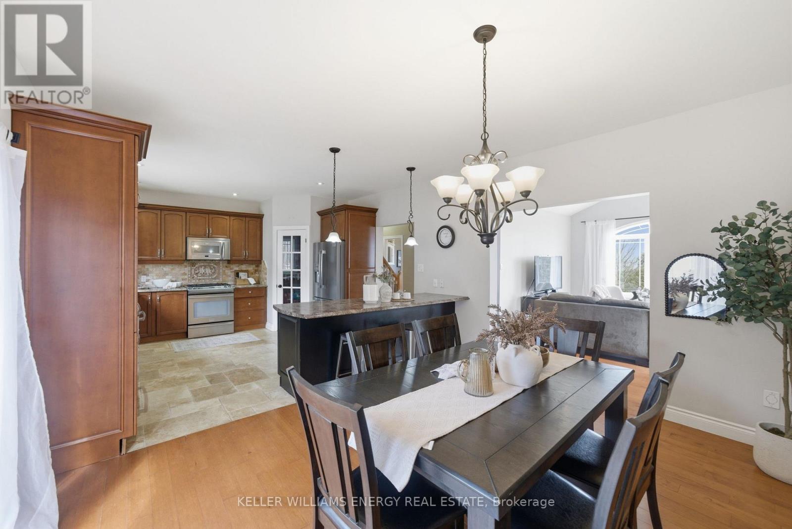 332 Carnegie Beach Road, Scugog, Ontario  L9L 1B6 - Photo 6 - E12920580