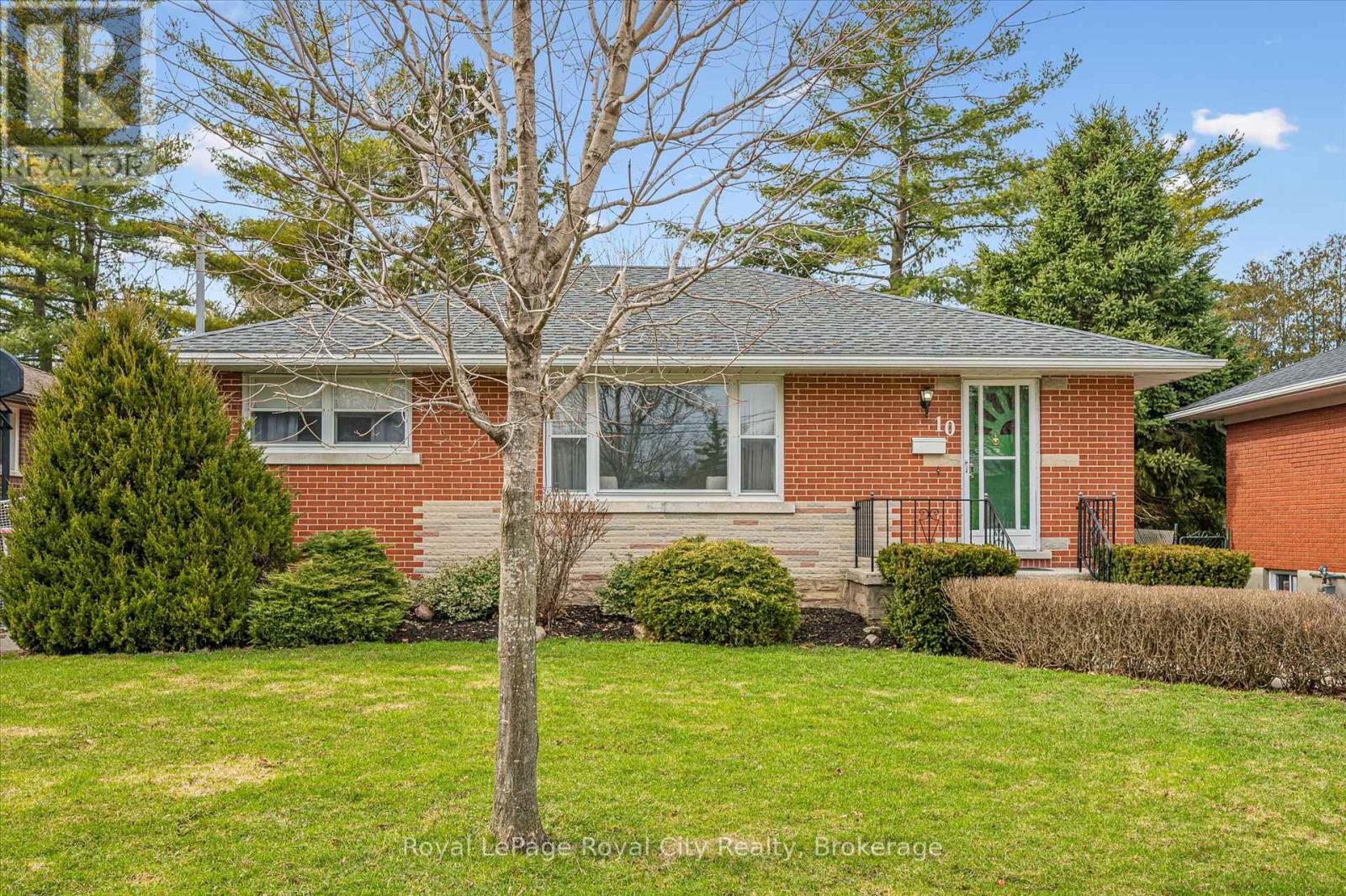 10 PAUL AVENUE, Guelph, Ontario