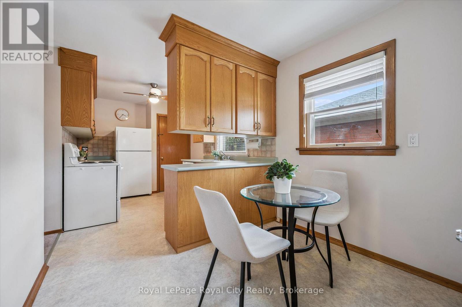 10 Paul Avenue, Guelph, Ontario  N1E 1S2 - Photo 12 - X12966024