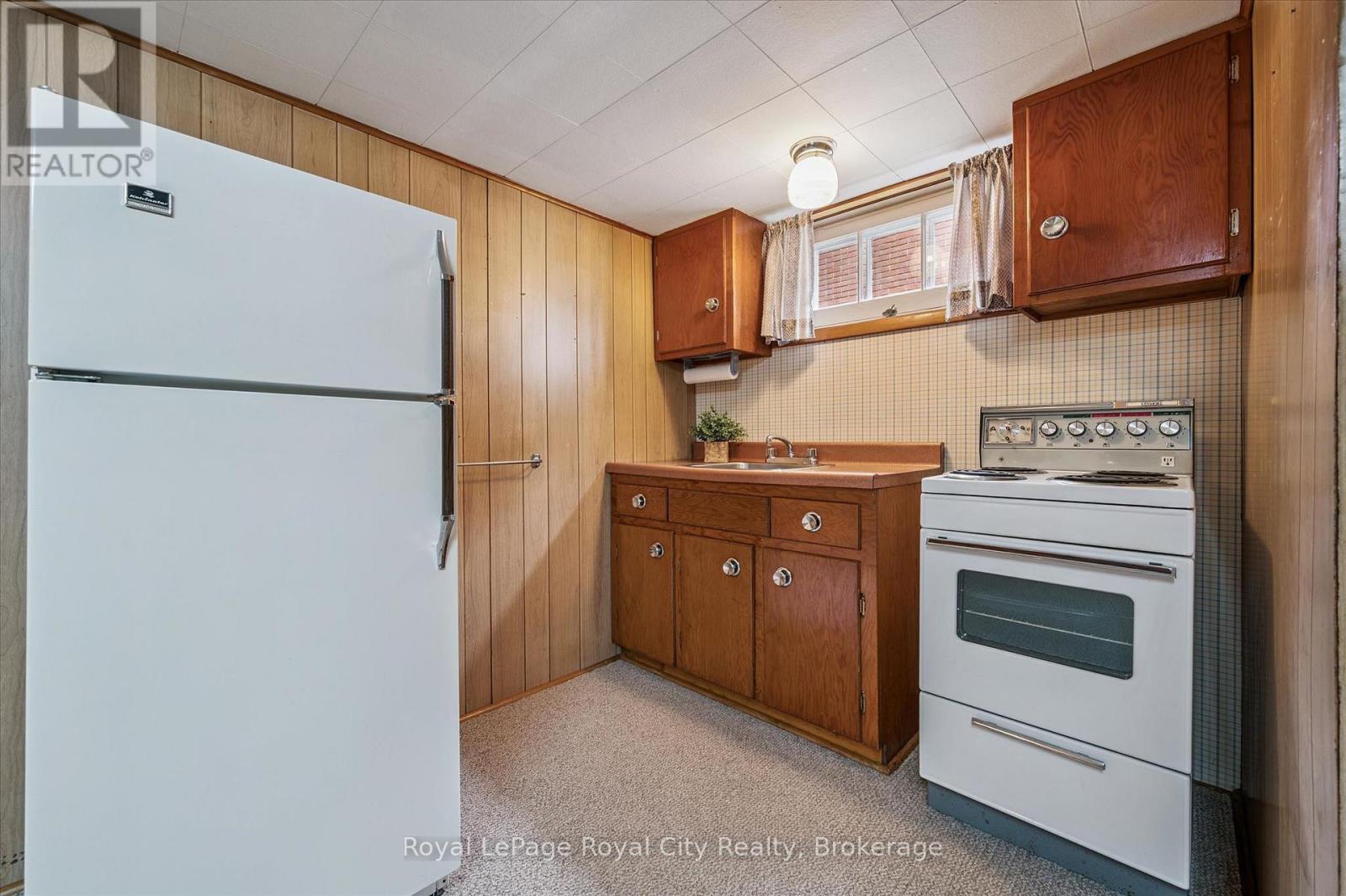 10 Paul Avenue, Guelph, Ontario  N1E 1S2 - Photo 32 - X12966024