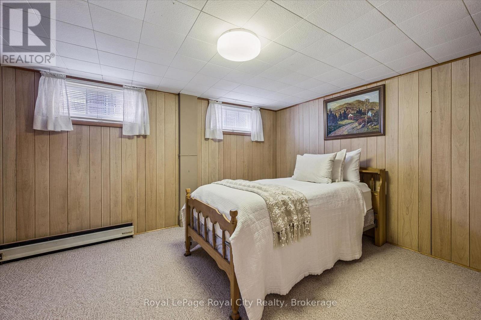 10 Paul Avenue, Guelph, Ontario  N1E 1S2 - Photo 33 - X12966024