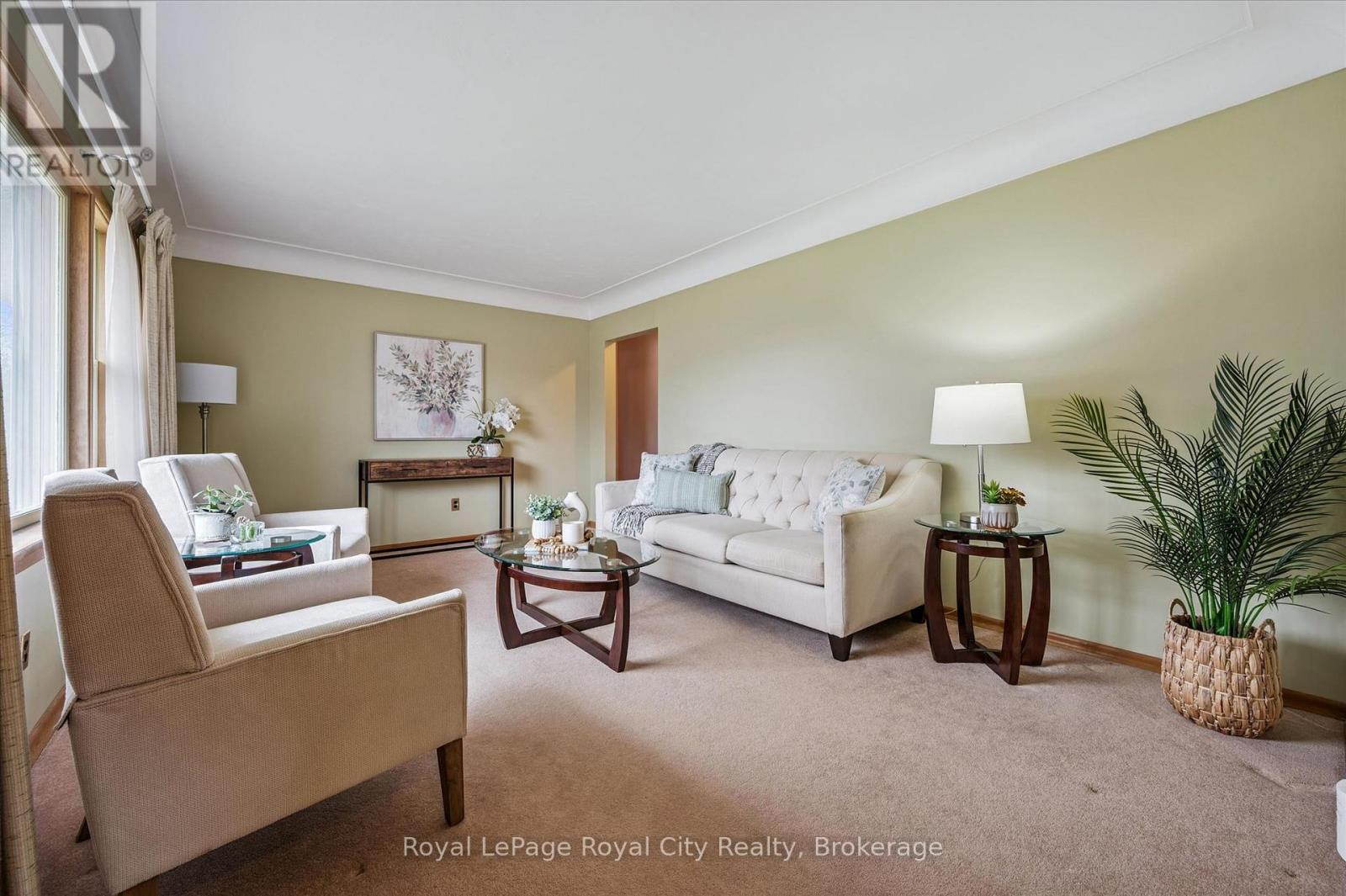 10 Paul Avenue, Guelph, Ontario  N1E 1S2 - Photo 8 - X12966024