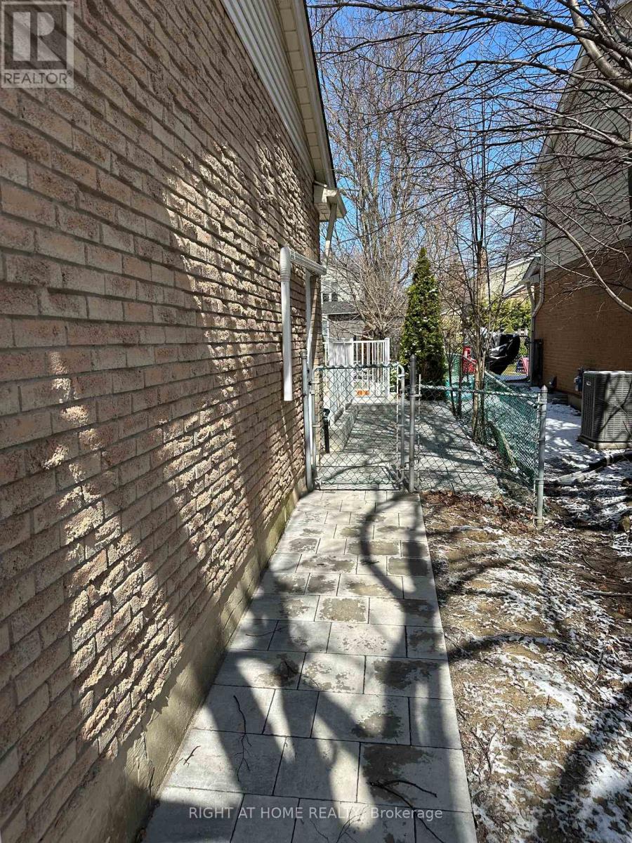 Basement - 63 Innisbrook Crescent, Markham, Ontario  L3T 5A9 - Photo 3 - N12963994