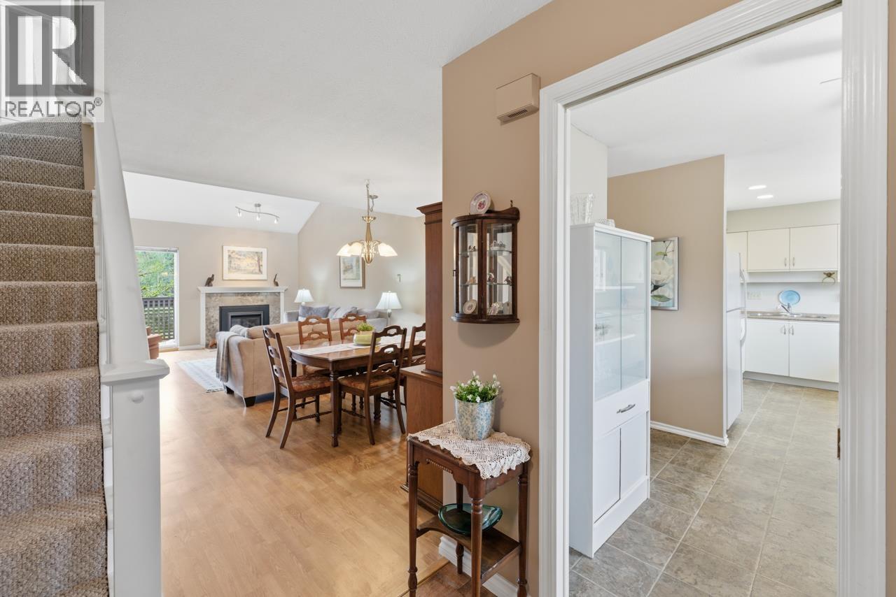 906 Roche Point Drive, North Vancouver, British Columbia V7H 2T5 - Photo 15 - R3107336