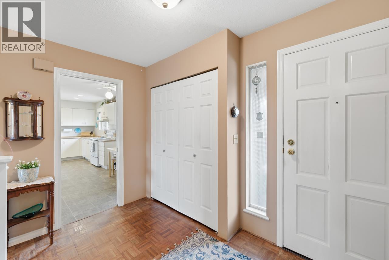 906 Roche Point Drive, North Vancouver, British Columbia V7H 2T5 - Photo 16 - R3107336