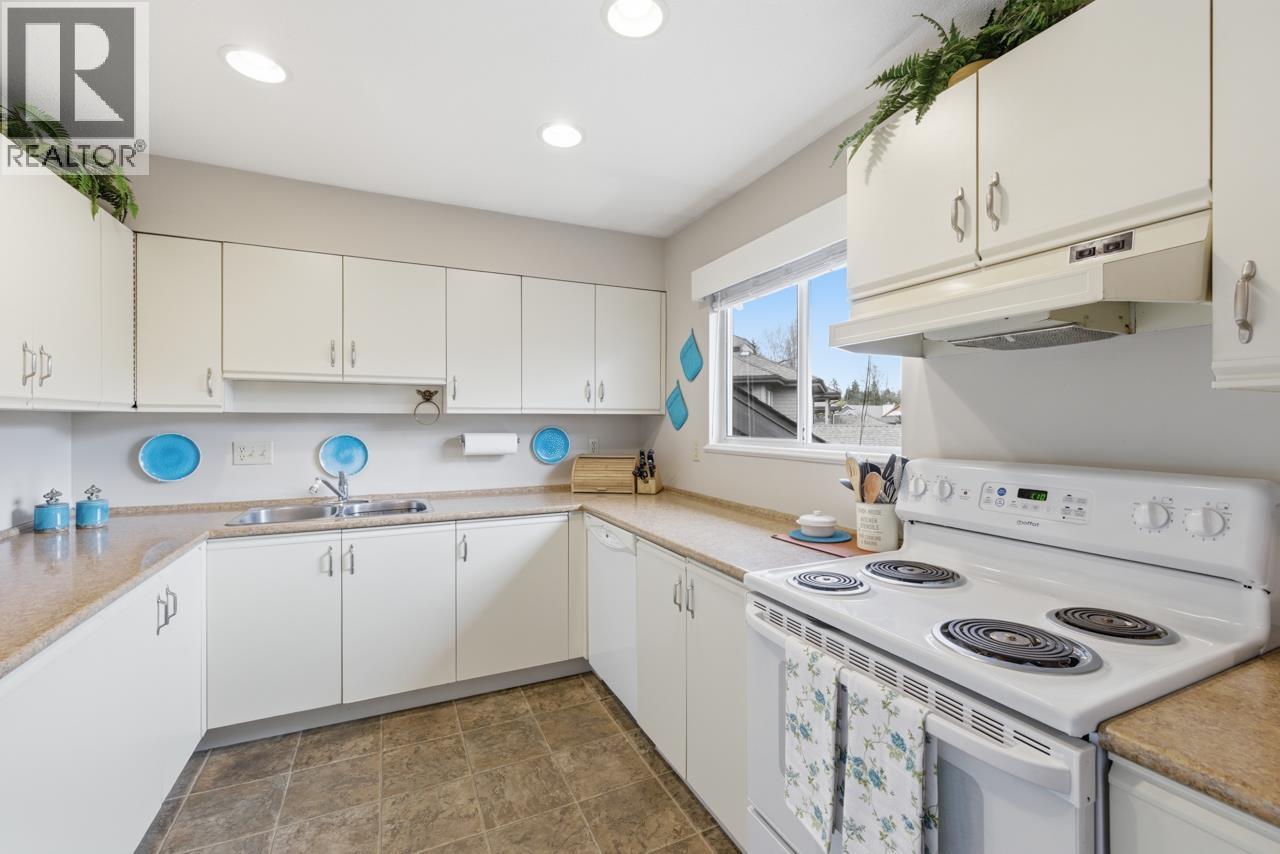 906 Roche Point Drive, North Vancouver, British Columbia V7H 2T5 - Photo 19 - R3107336