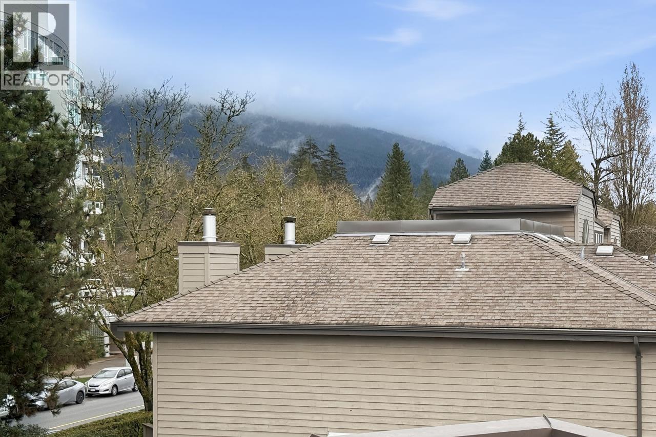 906 Roche Point Drive, North Vancouver, British Columbia V7H 2T5 - Photo 34 - R3107336