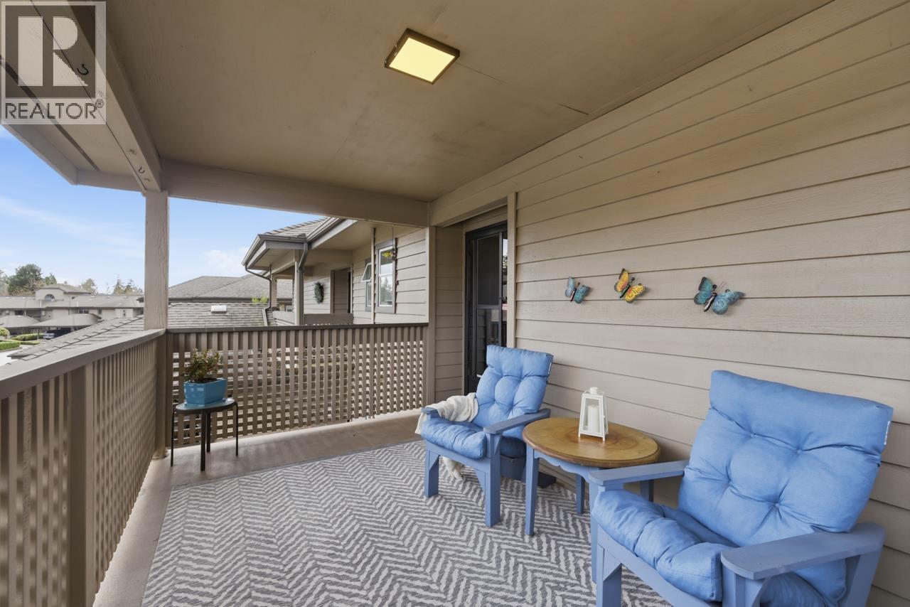 906 Roche Point Drive, North Vancouver, British Columbia V7H 2T5 - Photo 5 - R3107336