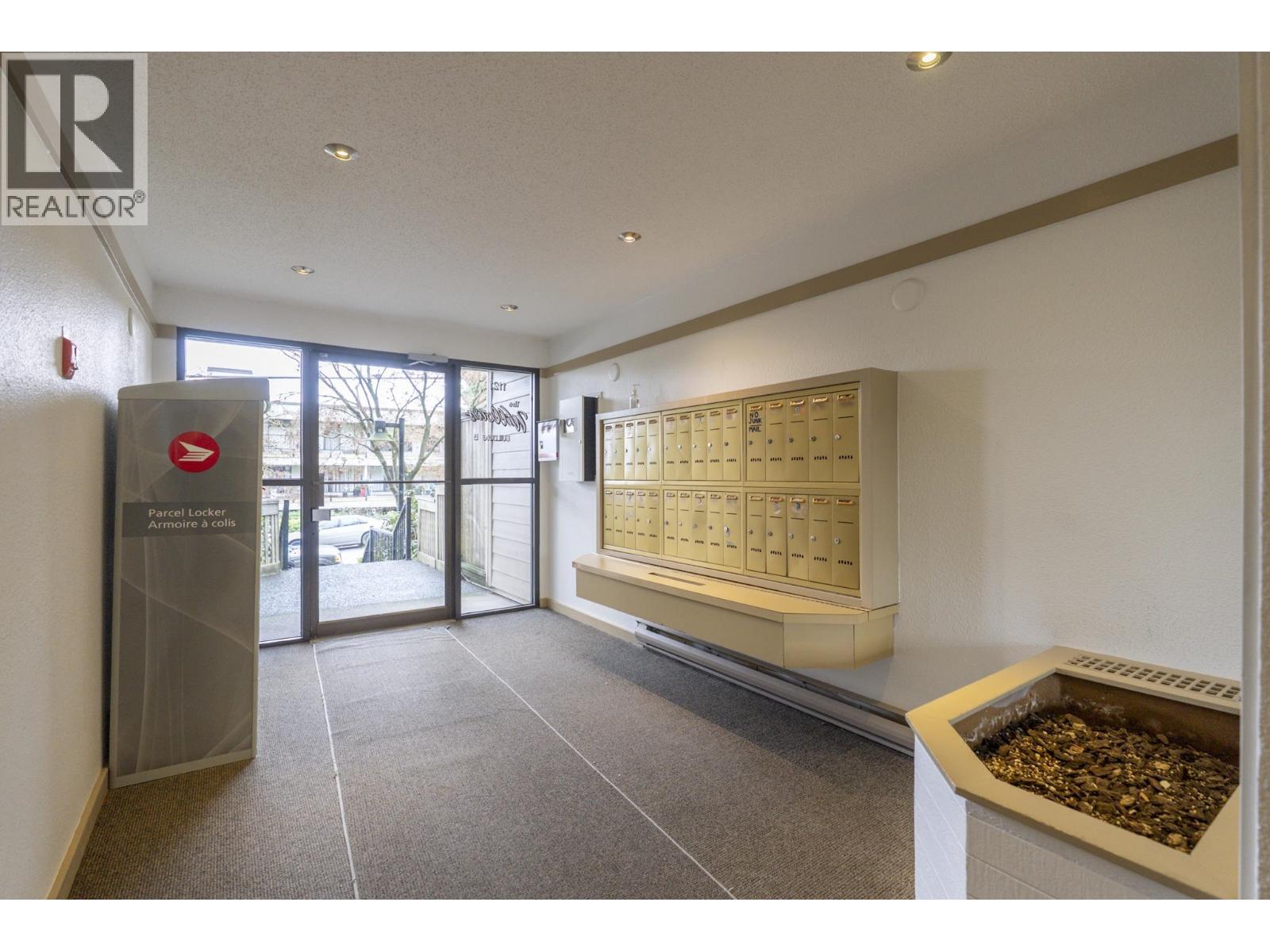 1121 Howie Avenue, Coquitlam, British Columbia  V3J 1T9 - Photo 21 - R3107351