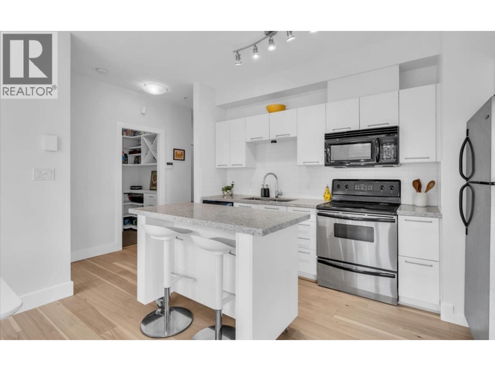 304 205 E 10th Avenue, Vancouver, British Columbia V5T 4V6 - Photo 10 - R3107360