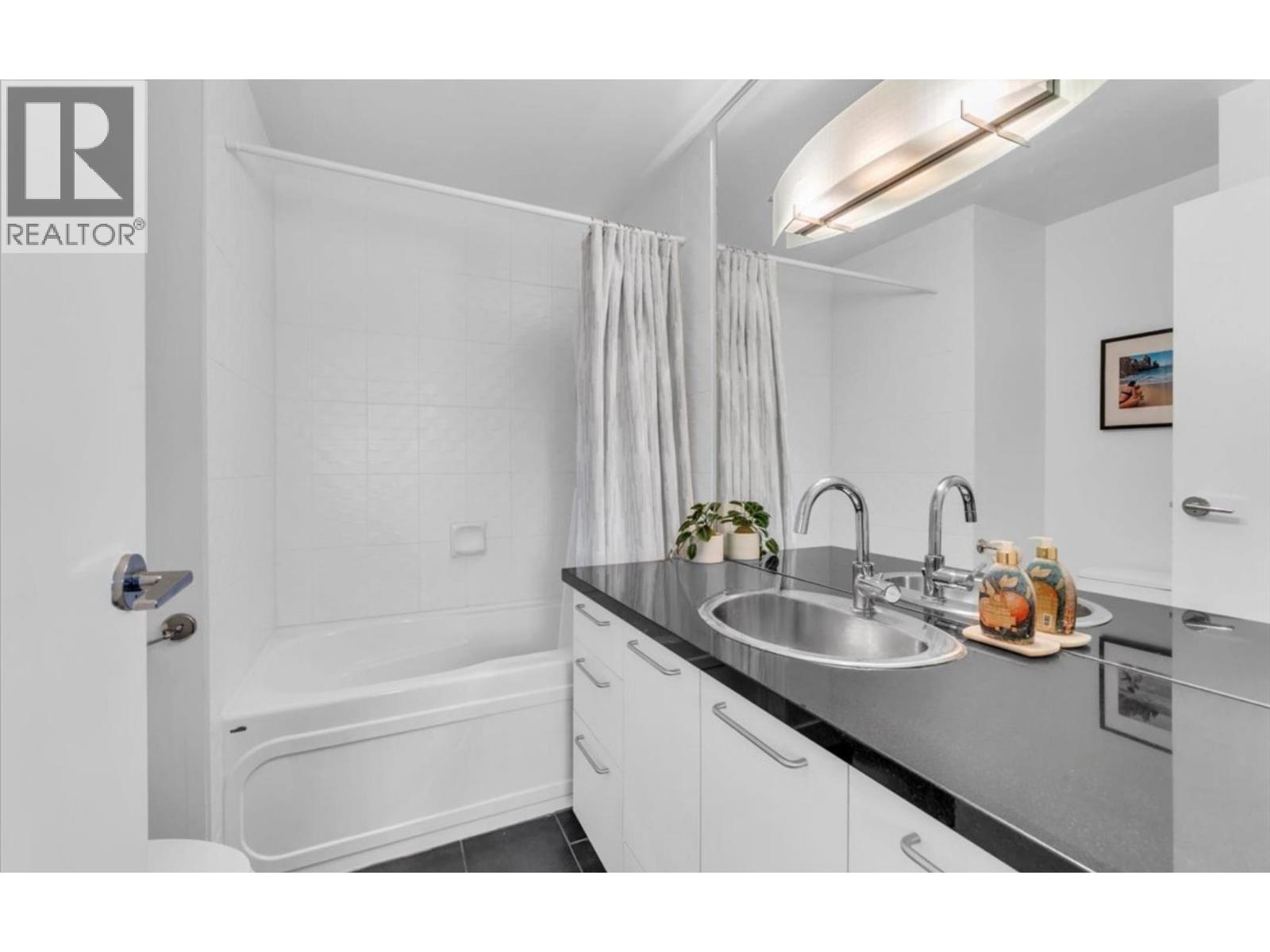 304 205 E 10th Avenue, Vancouver, British Columbia V5T 4V6 - Photo 19 - R3107360