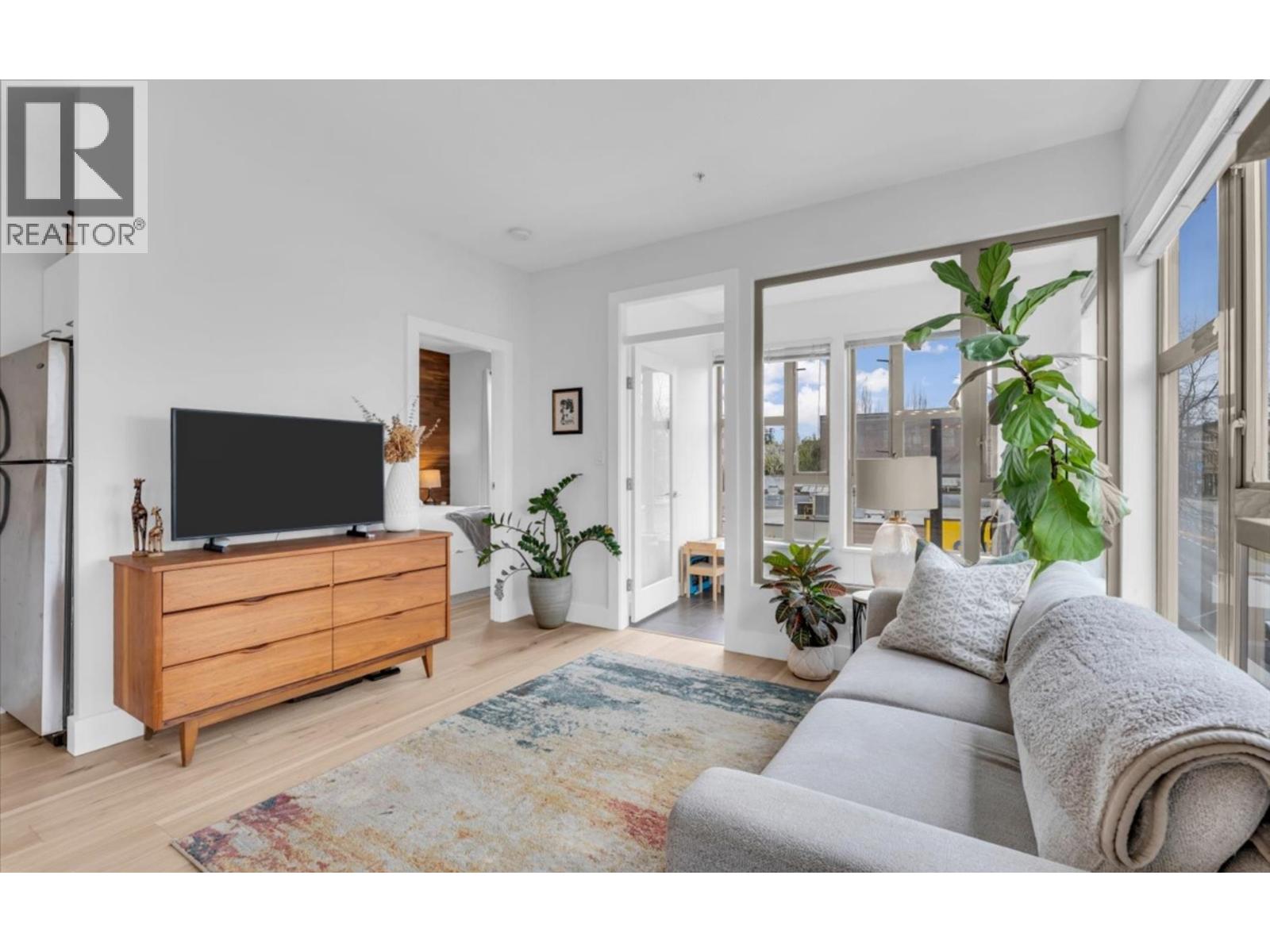 304 205 E 10th Avenue, Vancouver, British Columbia V5T 4V6 - Photo 4 - R3107360