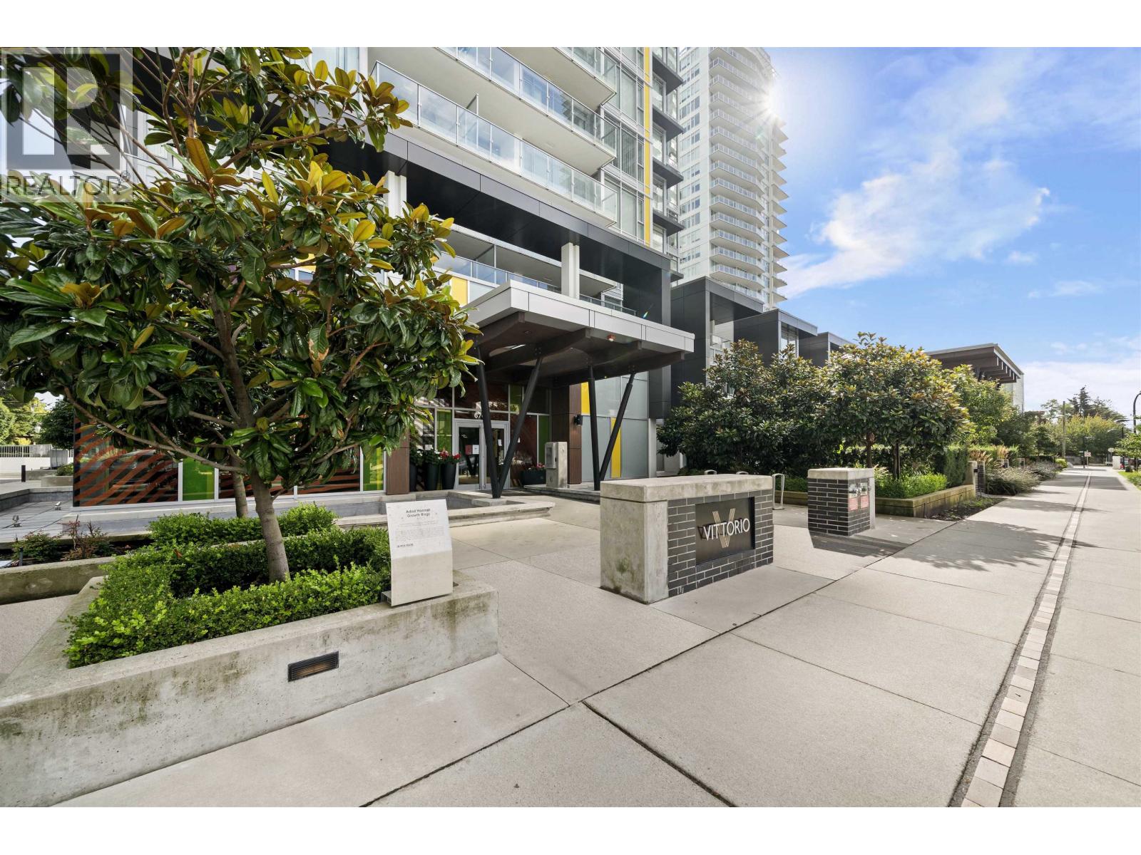 3202 6700 Dunblane Avenue, Burnaby, British Columbia V5H 0J3 - Photo 2 - R3107363