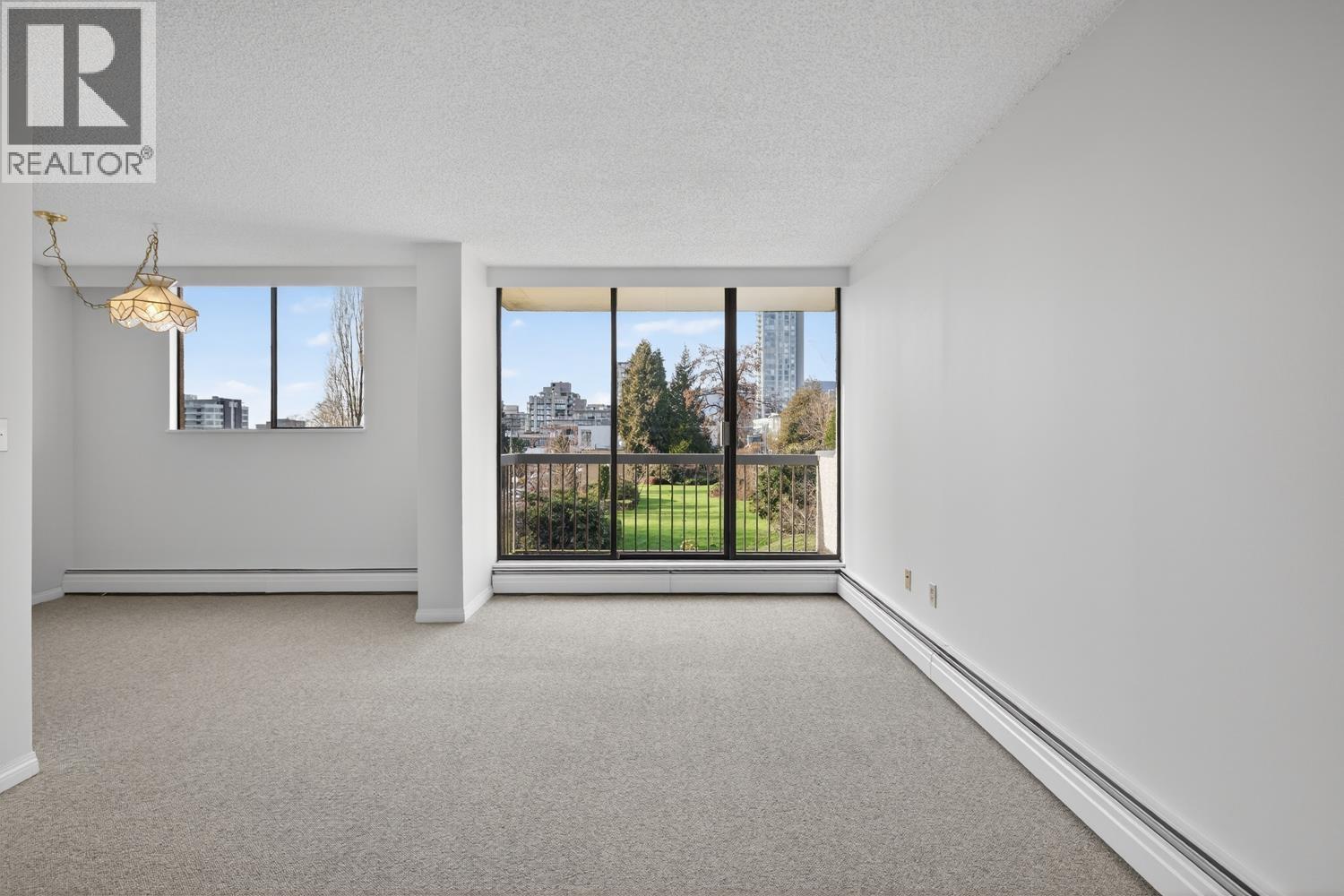 203 145 St. Georges Avenue, North Vancouver, British Columbia V7L 3G8 - Photo 9 - R3107373