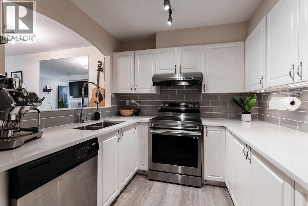 10 6588 Southoaks Crescent, Burnaby, British Columbia  V5E 4K1 - Photo 13 - R3107381