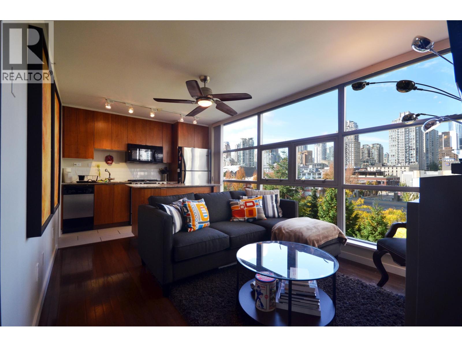 601 989 Beatty Street, Vancouver, British Columbia  V6Z 3C2 - Photo 2 - R3107385