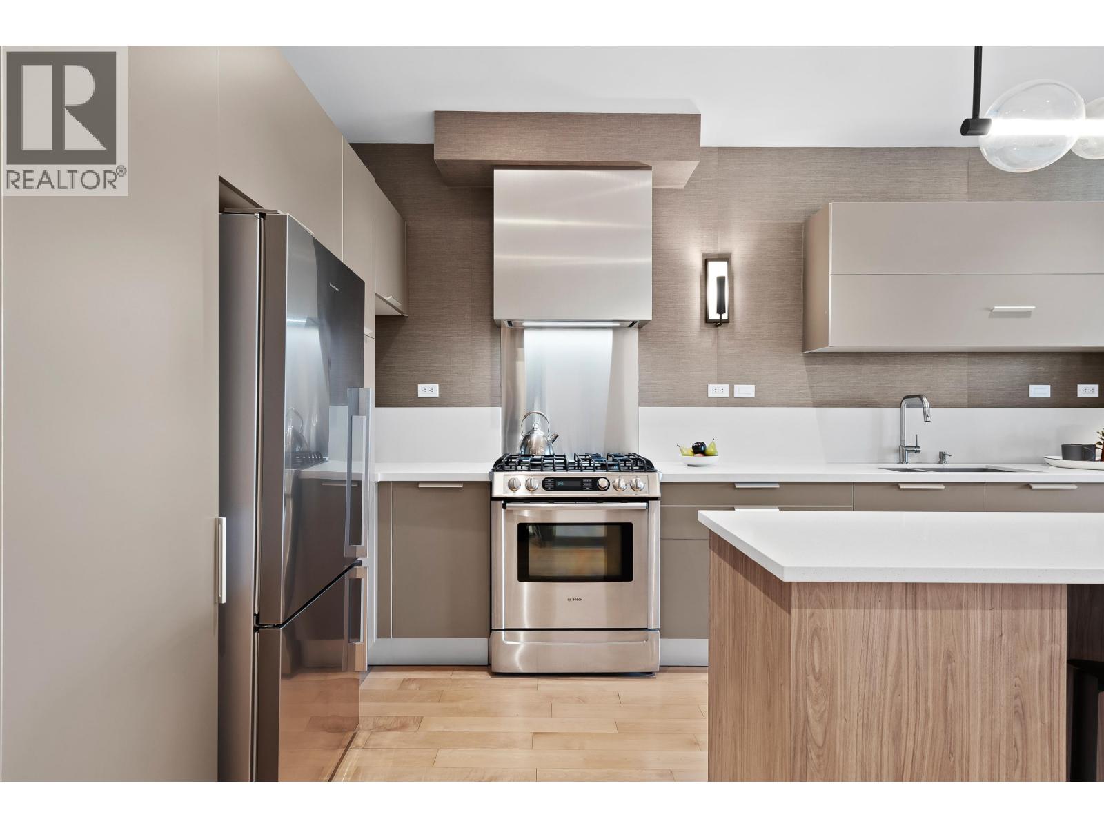 205 1808 W 1st Avenue, Vancouver, British Columbia  V6J 0B3 - Photo 12 - R3107388