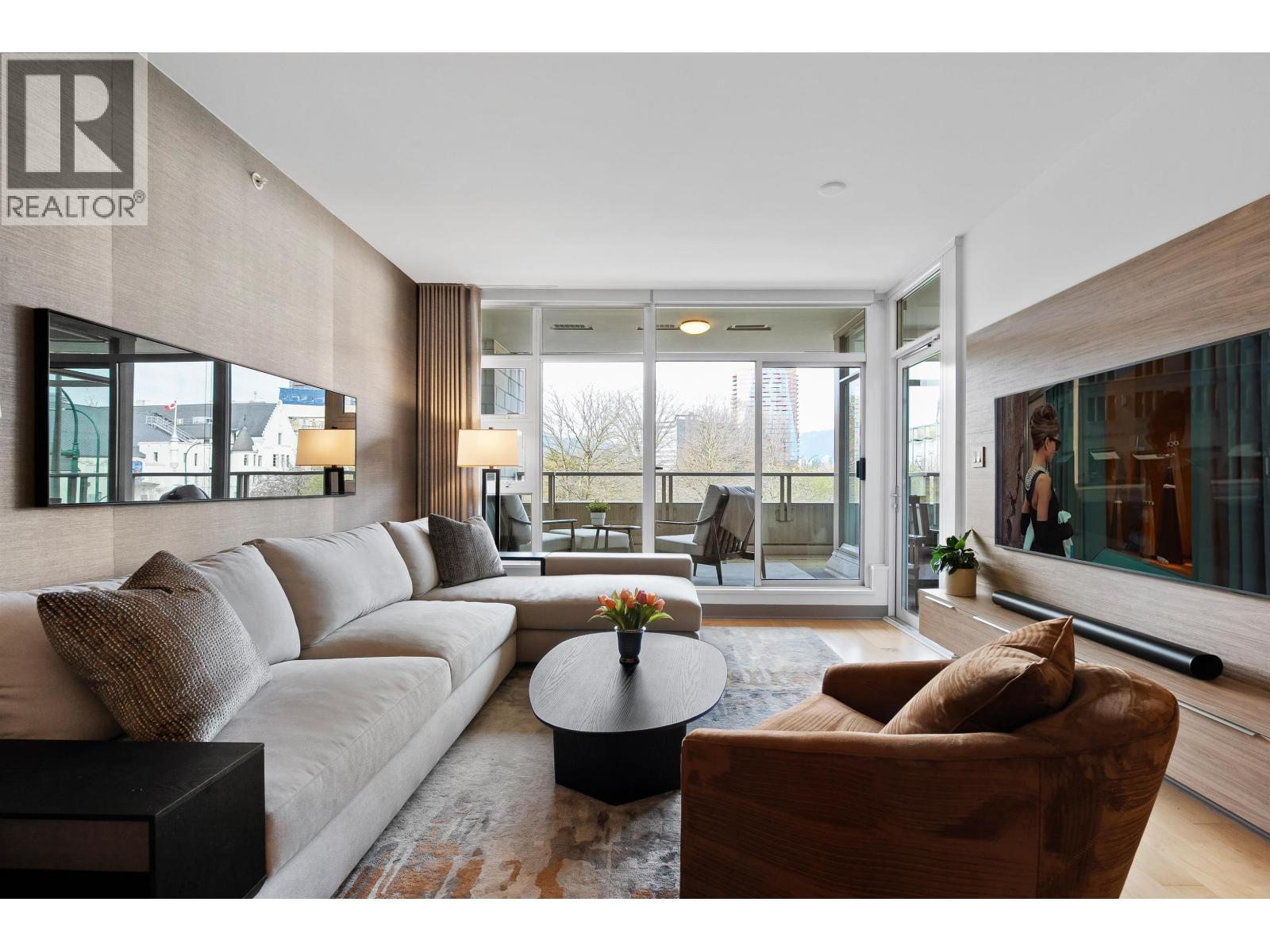 205 1808 W 1st Avenue, Vancouver, British Columbia  V6J 0B3 - Photo 2 - R3107388