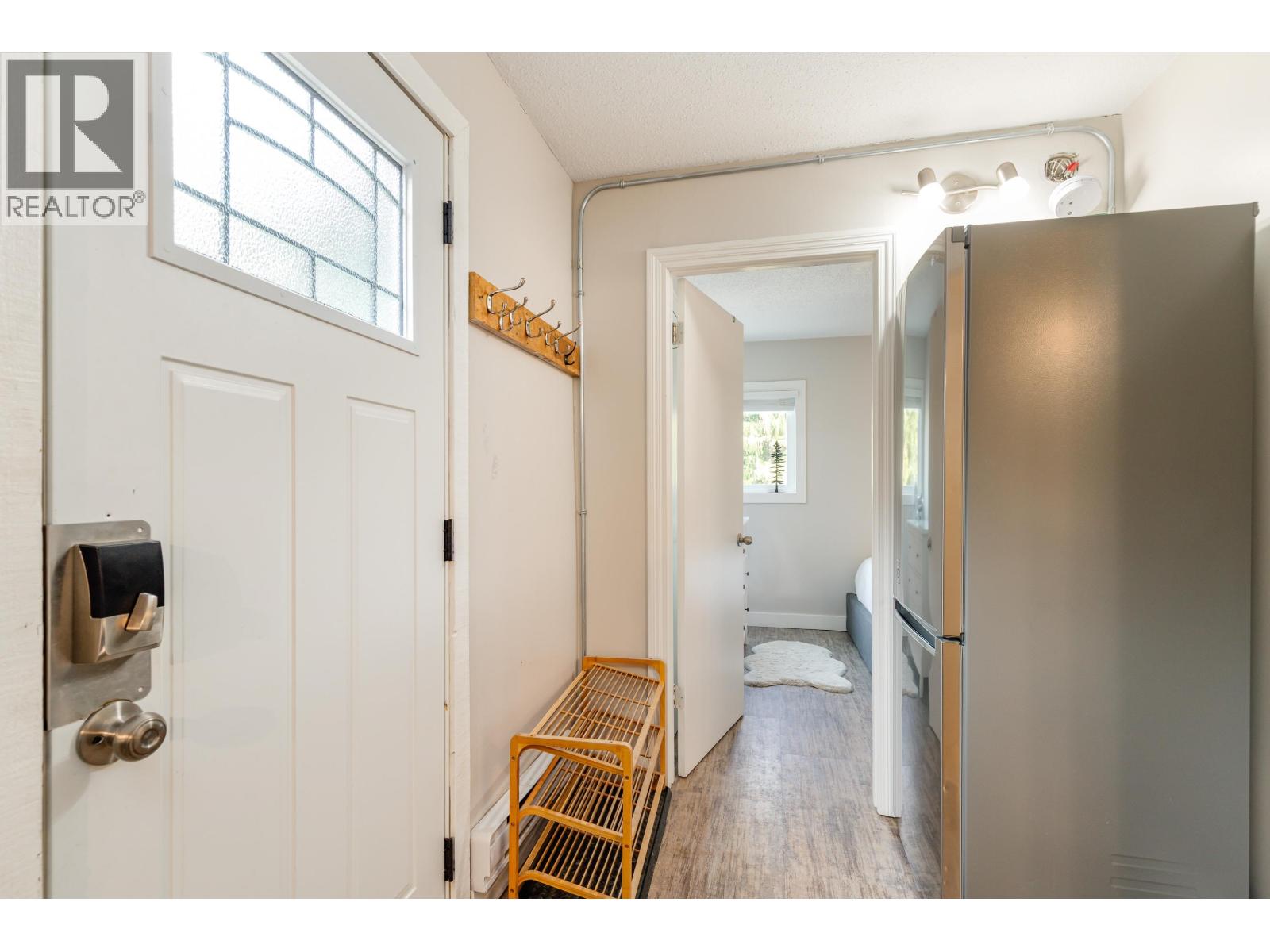 4 2028 Innsbruck Drive, Whistler, British Columbia  V8E 0B5 - Photo 3 - R3107417