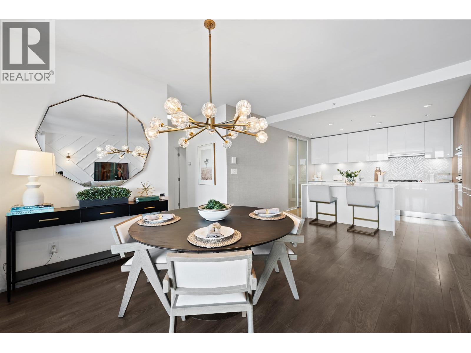 5605 1955 Alpha Way, Burnaby, British Columbia  V5C 0K6 - Photo 7 - R3107425