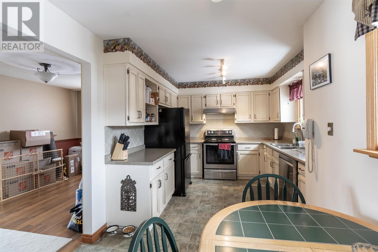 7 Golf Range Cres, Sault Ste. Marie, Ontario P6A 6A4 - Photo 12 - SM260618