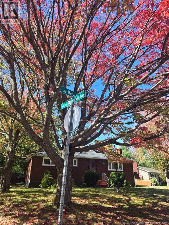 4 Boyd Avenue, Moncton, New Brunswick  E1A 4C2 - Photo 35 - NB136595