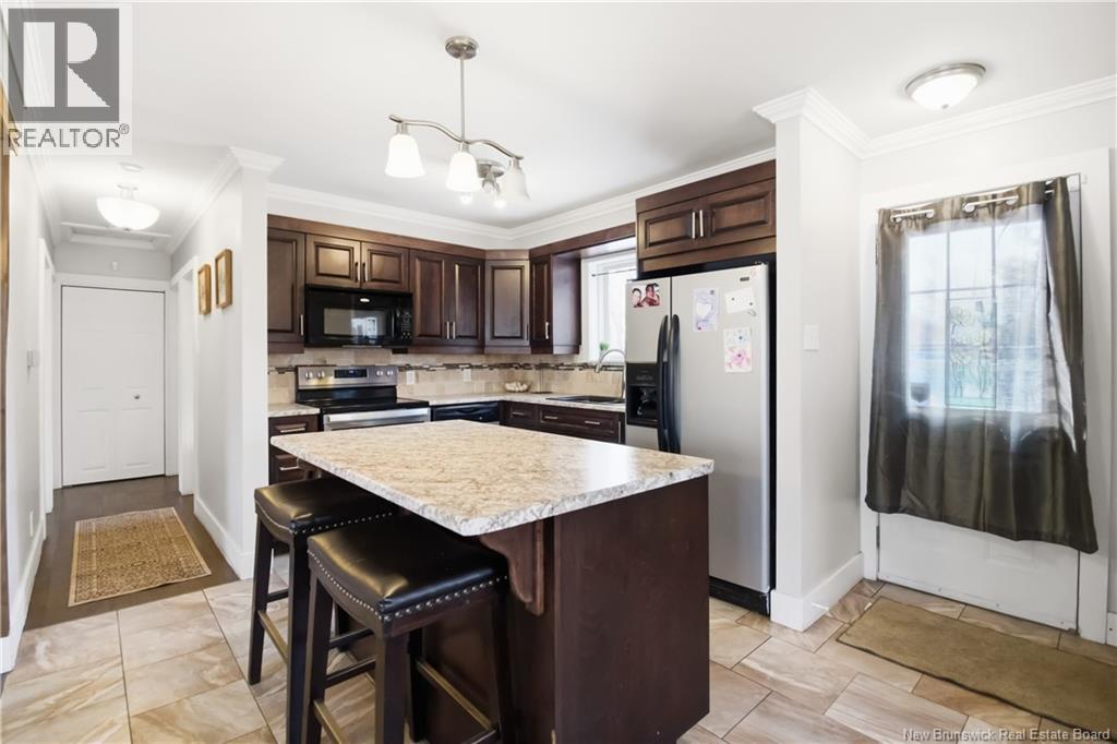 4 Boyd Avenue, Moncton, New Brunswick  E1A 4C2 - Photo 2 - NB136595
