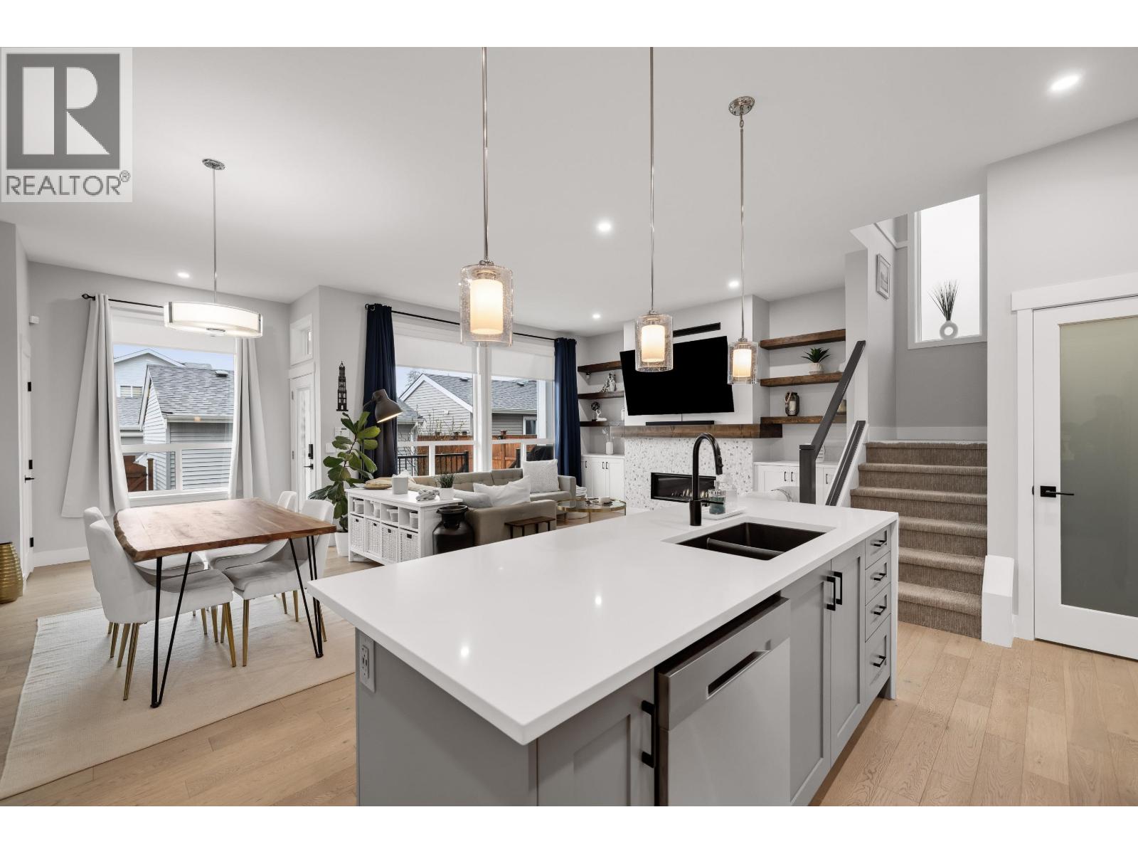 1248 Mounce Drive, Coquitlam, British Columbia V3B 2W7 - Photo 11 - R3107066