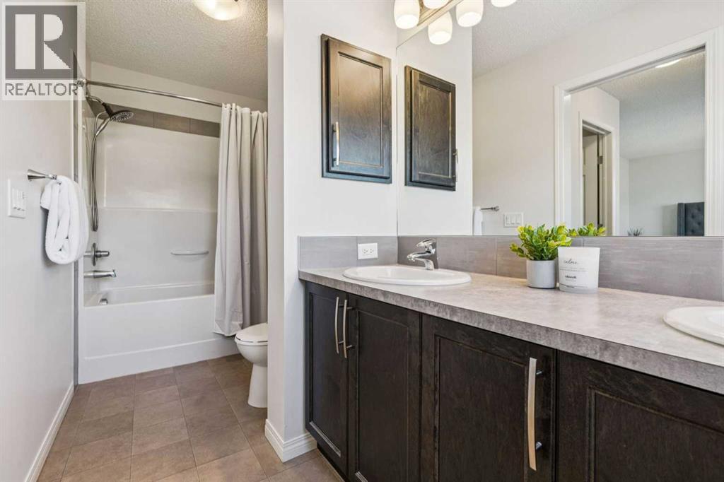 58 Buckskin Way, Cochrane, Alberta  T4C 2P2 - Photo 11 - A2288963