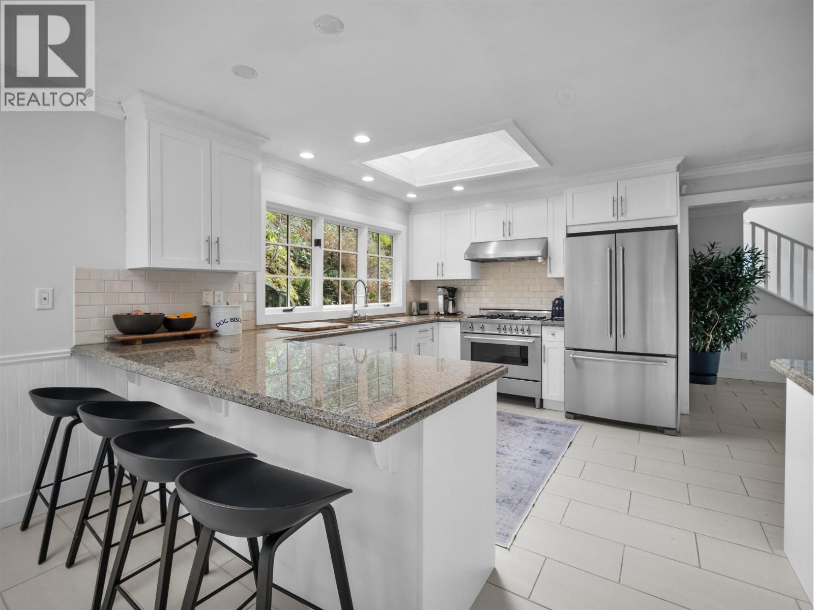 5478 Greenleaf Road, West Vancouver, British Columbia  V7W 1N6 - Photo 13 - R3107352