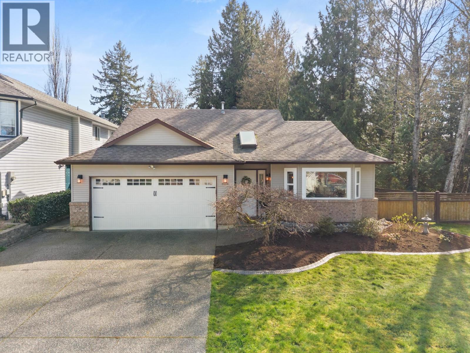 23216 121a Avenue, Maple Ridge, British Columbia  V2X 0X1 - Photo 2 - R3107375