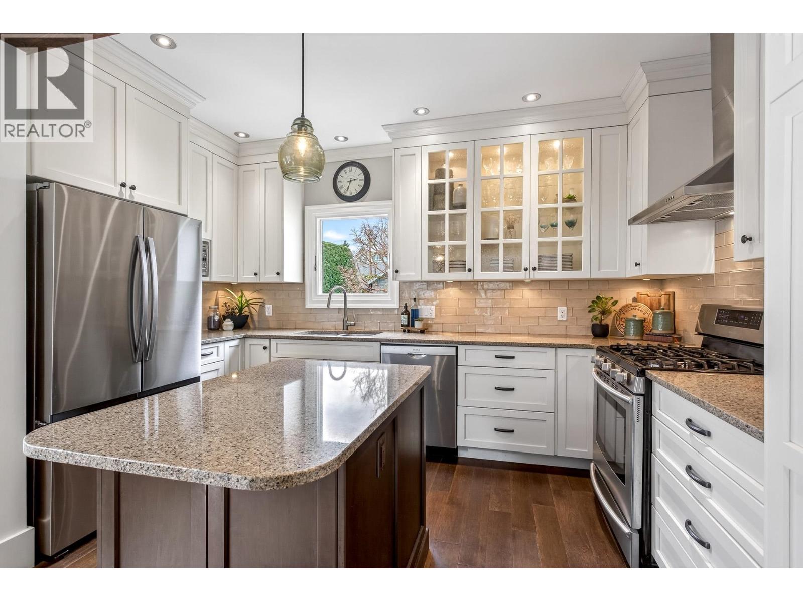 1515 Edinburgh Street, New Westminster, British Columbia  V3M 2W5 - Photo 13 - R3107397