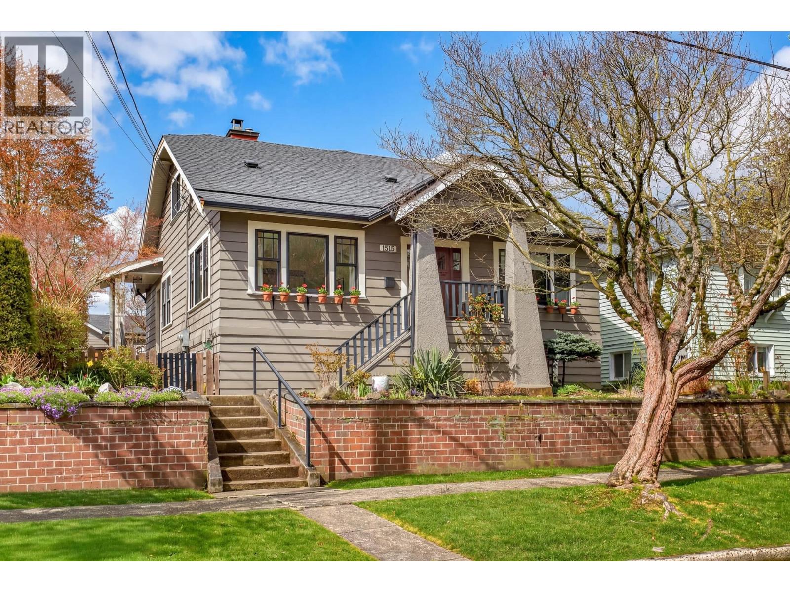 1515 Edinburgh Street, New Westminster, British Columbia  V3M 2W5 - Photo 2 - R3107397