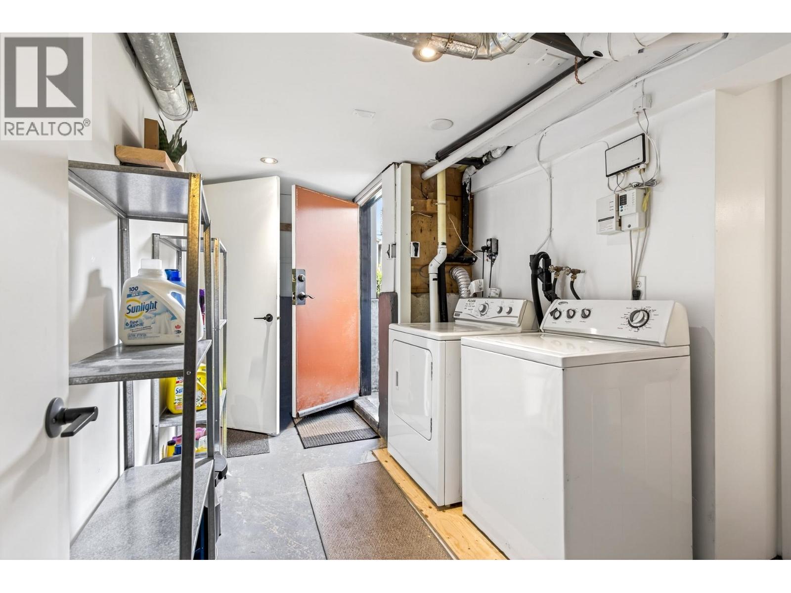 1515 Edinburgh Street, New Westminster, British Columbia  V3M 2W5 - Photo 28 - R3107397