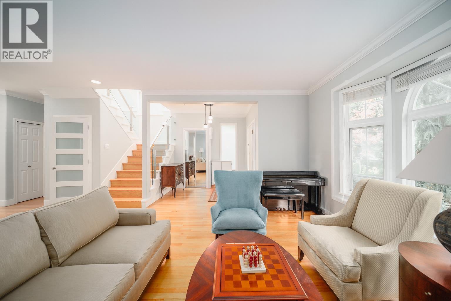 2726 W 42nd Avenue, Vancouver, British Columbia  V6N 3G5 - Photo 2 - R3107406